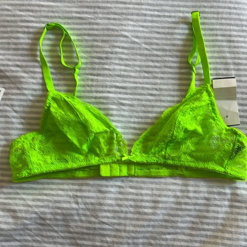 Deborah Marquit  Flower Soft Bra in Fluorescent  Green